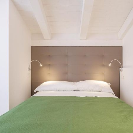 Helga House By Studio Vita Bolonia Exterior foto
